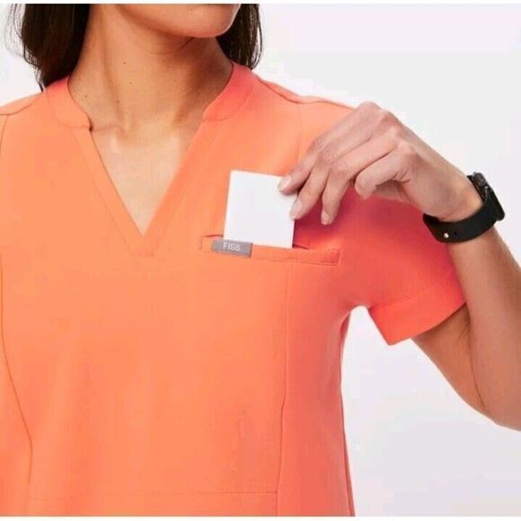 Figs Kisii Orange Scrub Top Three Pocket Short Sleeve  Size Small - Picture 1 of 9